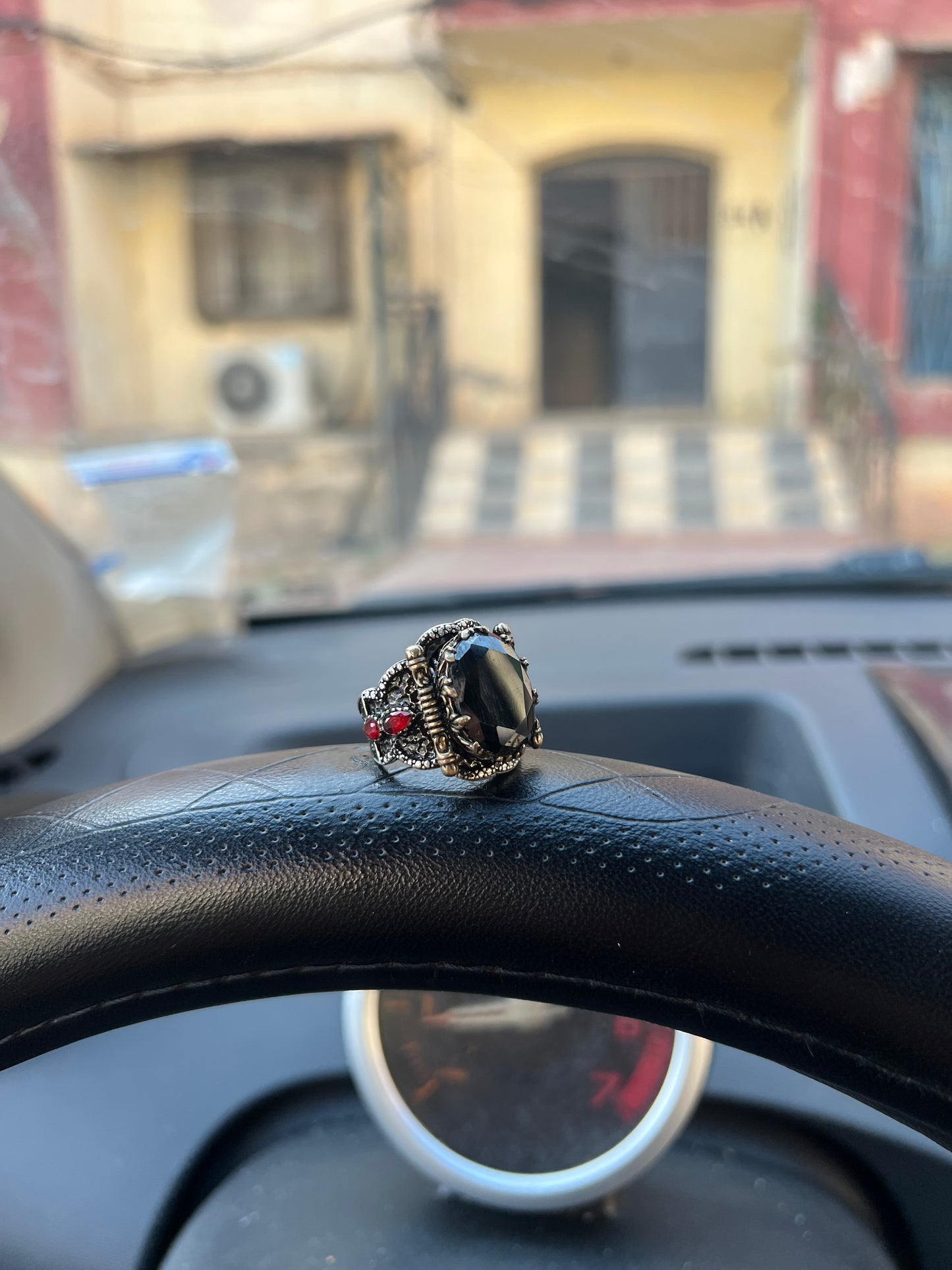 Bague gladiateur noir