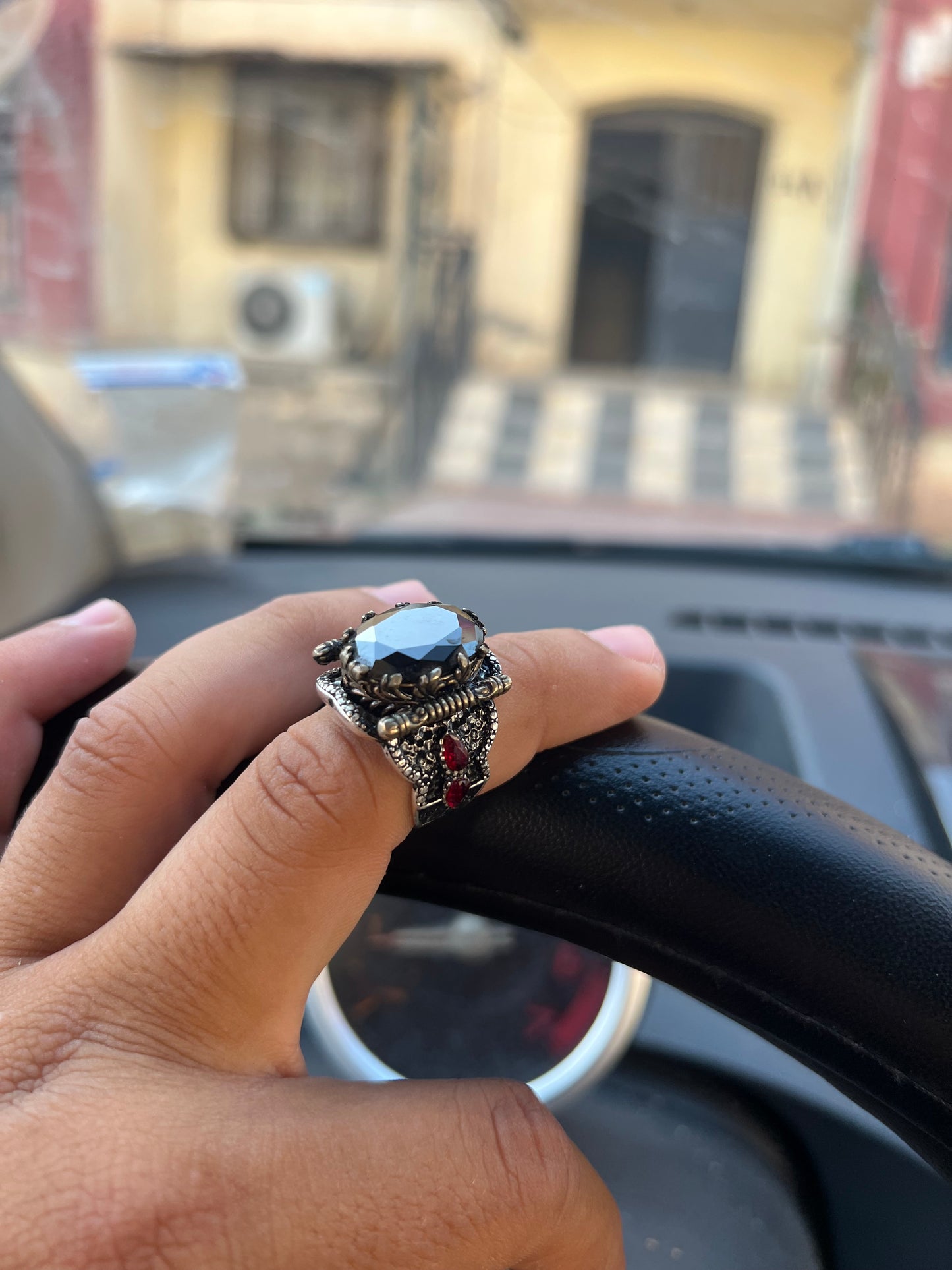 Bague gladiateur noir
